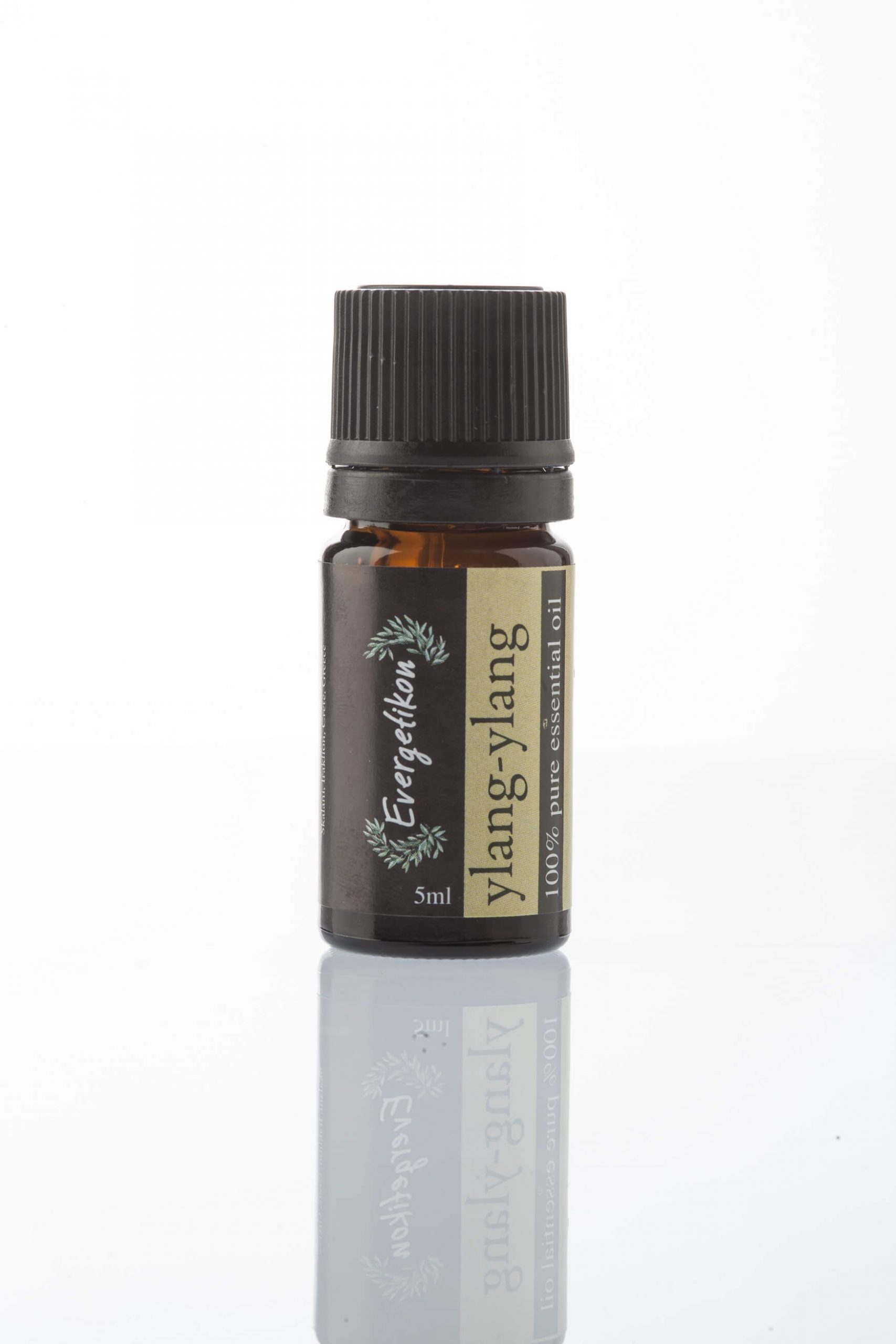 Ylang ylang eterinis aliejus